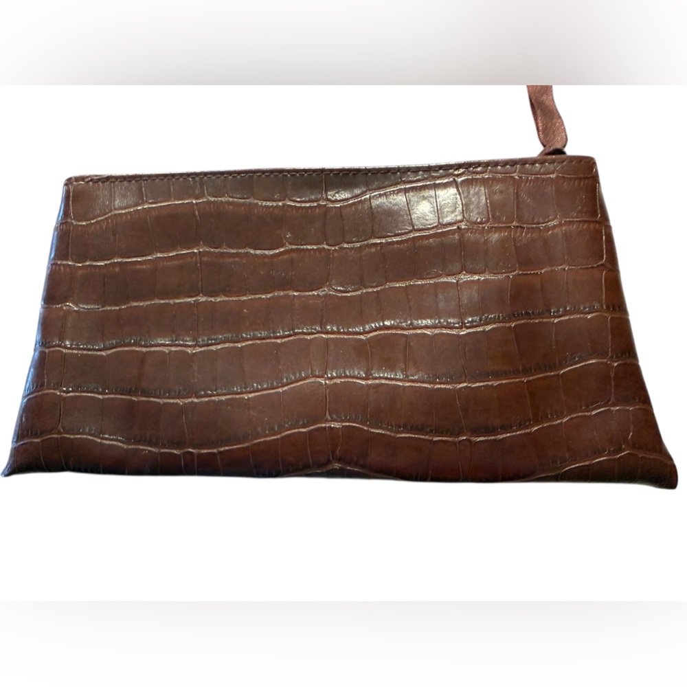 Elegant Victoria’s Secret Brown Faux Crocodile-Embossed Women’s Makeup Clutch